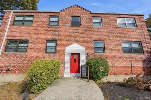 4-156-41 80th St, Howard Beach, NY, 11414-2504 | Card Image