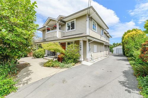 1050 Holmes St, Duncan, BC, V9L2C8 | Card Image