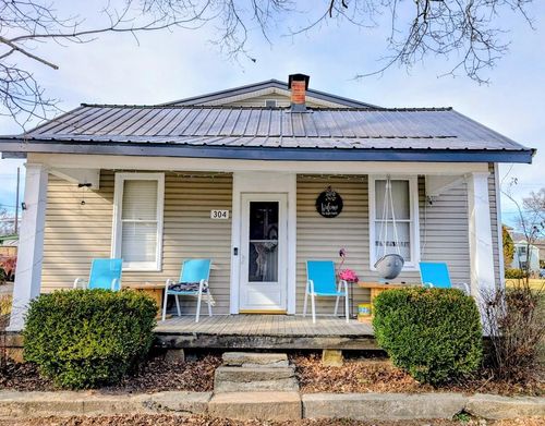 304 E 2nd St, Bainbridge, OH, 45612-1132 | Card Image