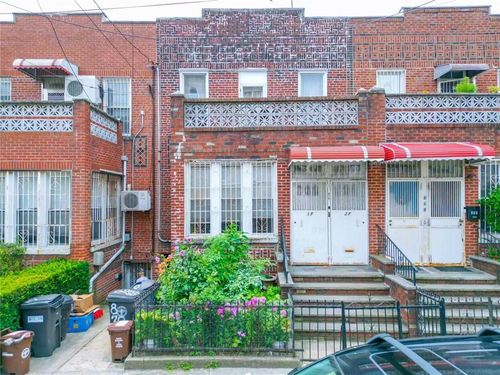 868 58th St, Brooklyn, NY, 11220-3610 | Card Image
