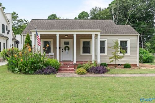 2506 Poincianna Street Se, Huntsville, AL, 35801 | Card Image