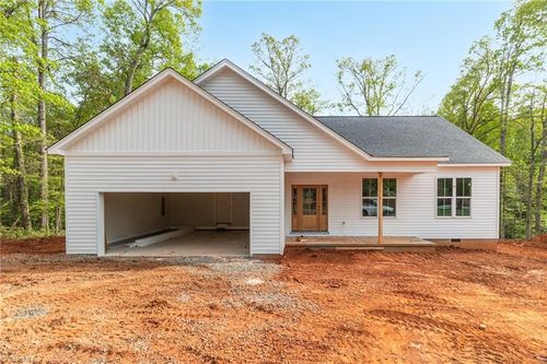 340 College Street, Rural Hall, NC, 27045 | Card Image