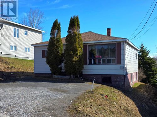 10 Park Dr, Corner Brook, NL, A2H4T3 | Card Image