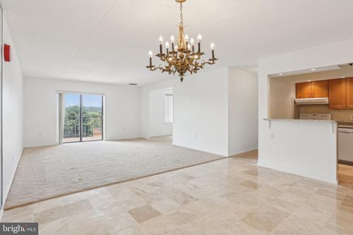 306-10306 Valley Forge Cir, KING OF PRUSSIA, PA, 19406-1152 | Card Image