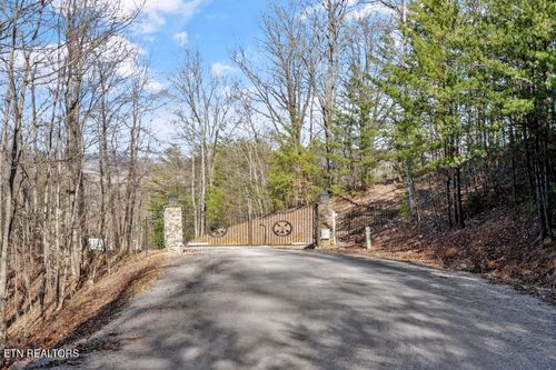 117 Indian Rdg, Tellico Plains, TN, 37385 | Card Image