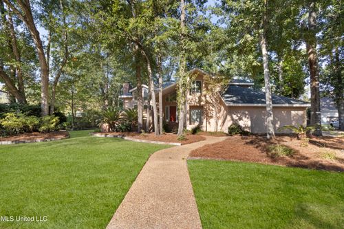 6 Pine Haven St, Gulfport, MS, 39503-6212 | Card Image