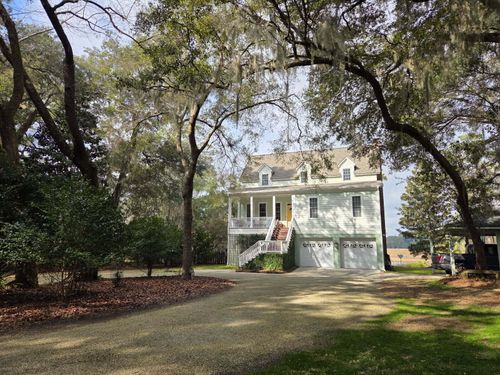 8460 Chisolm Plantation Rd, Edisto Island, SC, 29438-6616 | Card Image