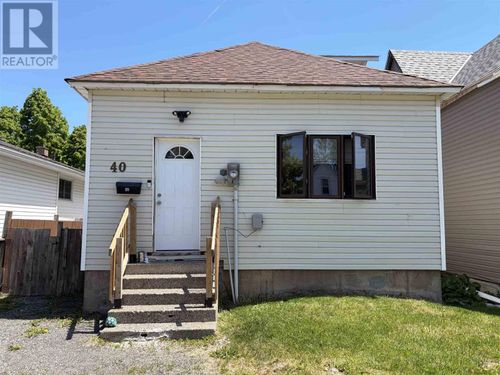 40 Algoma Ave, Sault Ste. Marie, ON, P6B2P7 | Card Image