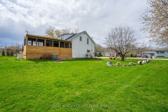 179 Church St, House other with 3 bedrooms, 2 bathrooms and 4 parking in Smiths Falls ON | Image 26