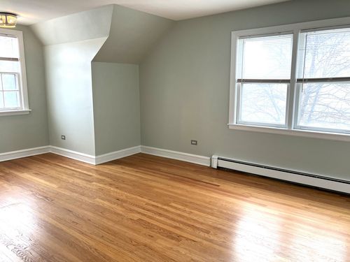 2-6550 W Ebinger Dr, Niles, IL, 60714-4436 | Card Image