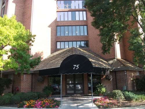 apt-401-75 Kristin Cir, Schaumburg, IL, 60195-3359 | Card Image