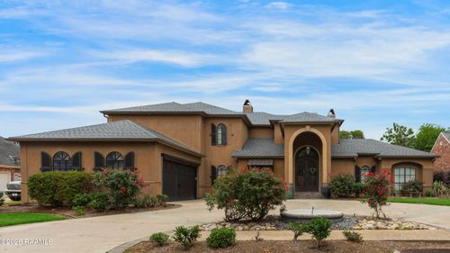 200 Baltusrol Dr, Broussard, LA, 70518-6107 | Card Image