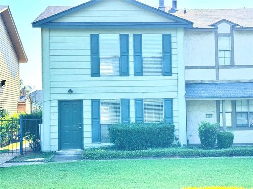 9978 Smugglers Cove Ln, Shreveport, LA, 71115-3200 | Card Image