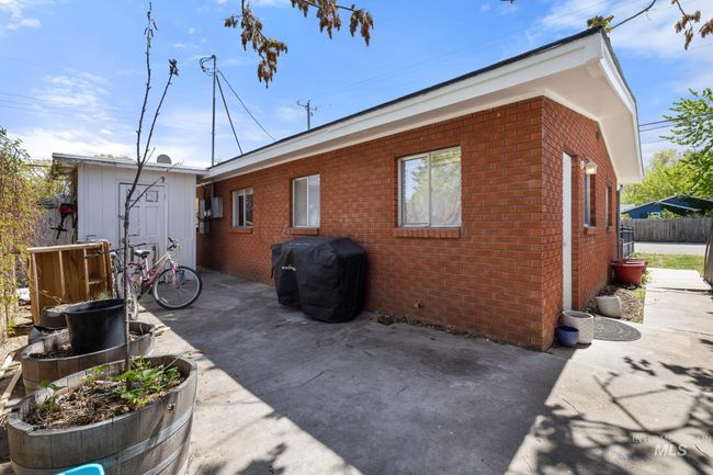 812 E Sherman Ave, Home with 4 bedrooms, 2 bathrooms and 2 parking in Nampa ID | Image 6