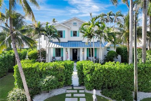 160 Broad Ave S, Naples, FL, 34102-7027 | Card Image