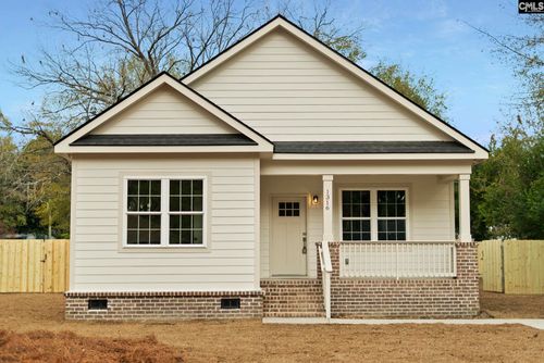 125 S East Ave, Leesville, SC, 29070-8490 | Card Image