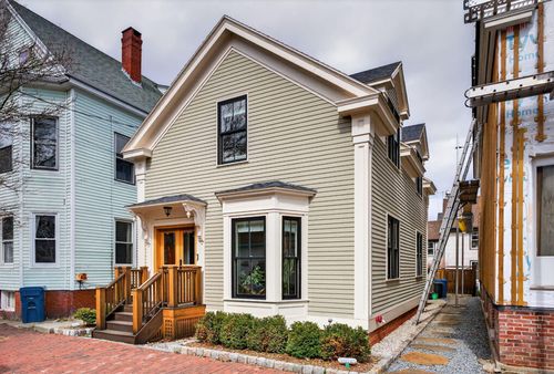 67 Merrill Street, Portland, ME, 04101 | Card Image