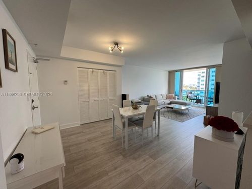 apt-7l-7501 E Treasure Dr, North Bay Village, FL, 33141-4378 | Card Image