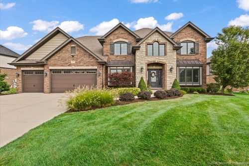 8580 Stone Creek Blvd, Frankfort, IL, 60423-9338 | Card Image