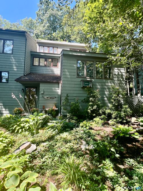 427 Trailsend Dr, Torrington, CT, 06790-2212 | Card Image