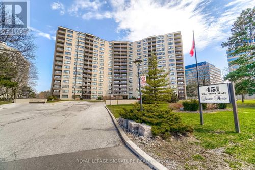 815-451 The West Mall, Etobicoke, ON, M9C1G1 | Card Image