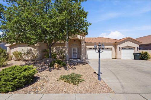2061 Buena Vista Dr, Kingman, AZ, 86401-5466 | Card Image