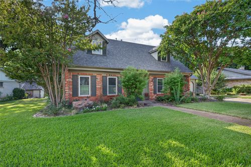 2710 Devonshire Dr, Sherman, TX, 75092-2408 | Card Image