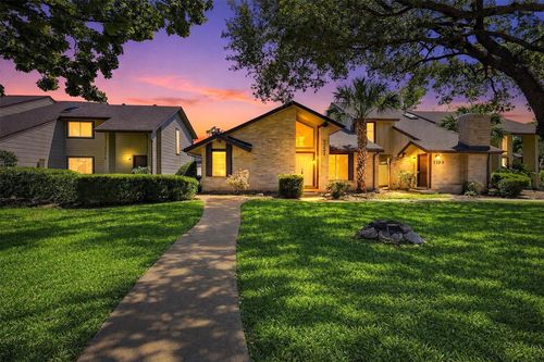 7131 Westbranch Dr, Houston, TX, 77072-2135 | Card Image