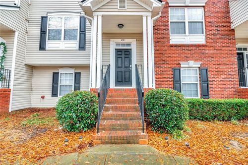 241 Village Square Dr, Woodstock, GA, 30188-7031 | Card Image