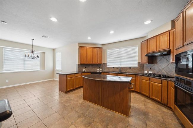 15331 Springhill Bend Ln, House other with 3 bedrooms, 3 bathrooms and 2 parking in Cypress TX | Image 13