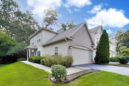2811-2811 Granite Ct, Crystal Lake, IL, 60012-2609 | Card Image