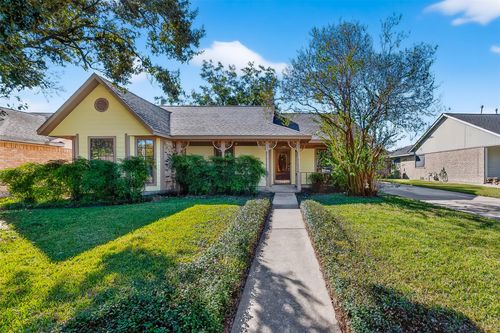 405 Tudor Ct, Deer Park, TX, 77536-8110 | Card Image