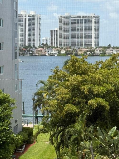 505-17801 N Bay Rd, Sunny Isles Beach, FL, 33160-1907 | Card Image