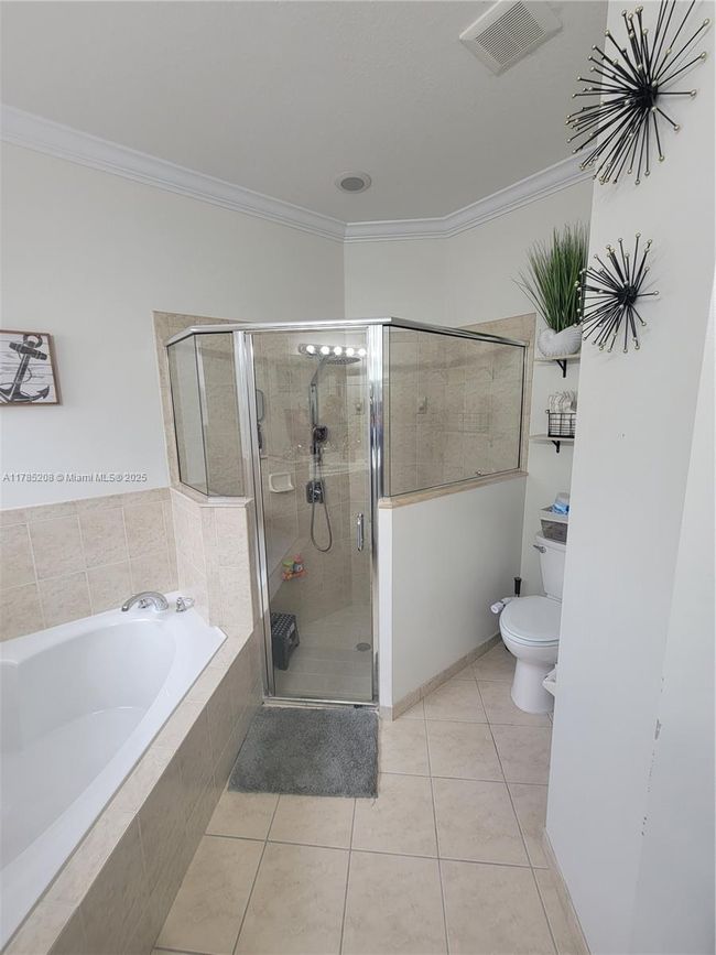 405 Ne 25 Th Ter, House other with 3 bedrooms, 2 bathrooms and null parking in Homestead FL | Image 30