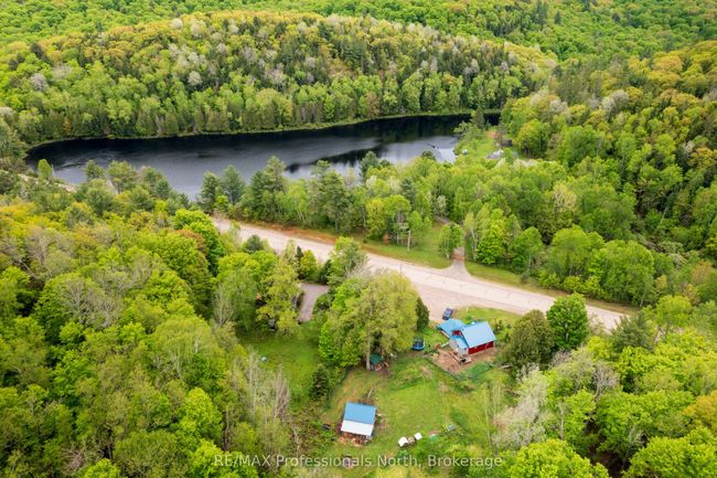 24430 Highway 35 Highway, Home with 2 bedrooms, 1 bathrooms and 4 parking in Lake of Bays ON | Image 26
