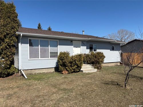 609 2nd St S, Martensville, SK, S0K0A2 | Card Image