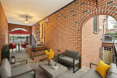 31 Puritan Ave, Forest Hills, NY, 11375-6025 | Card Image