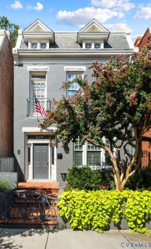2106 Floyd Ave, Richmond, VA, 23220-4532 | Card Image