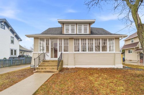 727 1st Street, MENASHA, WI, 54952 | Card Image