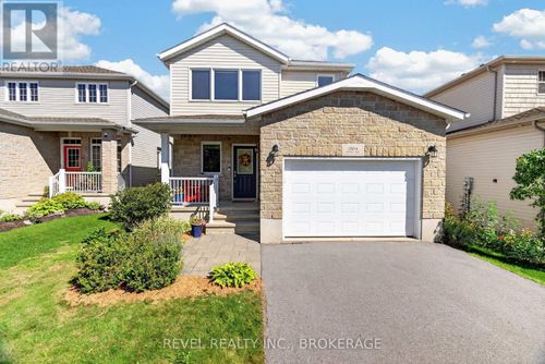 1304 Grace Ave, Kingston, ON, K7P0G8 | Card Image
