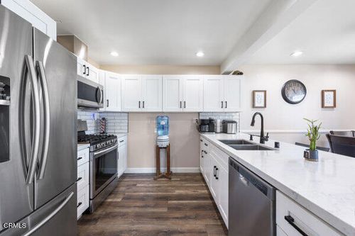 107 Sonoma Ln, Santa Paula, CA, 93060-2677 | Card Image