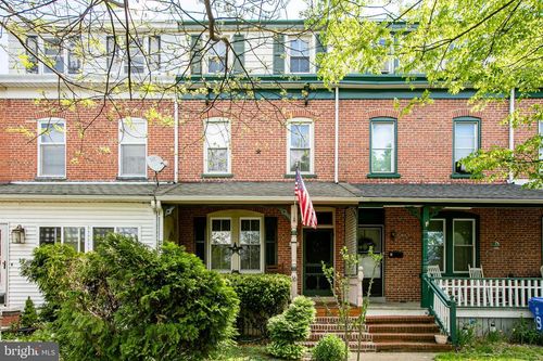 16 3rd Ave, ROEBLING, NJ, 08554-1004 | Card Image