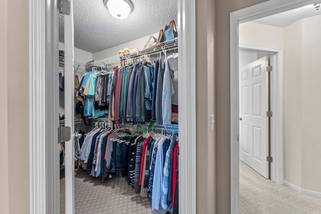 Main Bedroom Walk in Closet | Image 25
