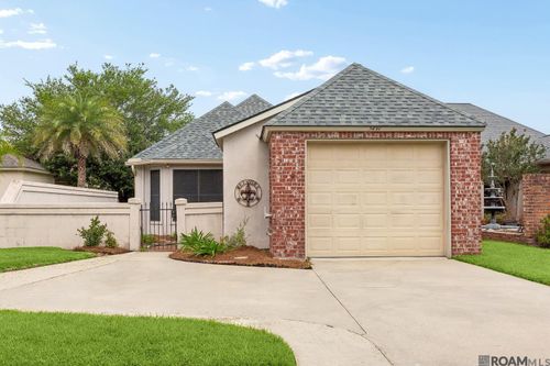 5491 Green Park Dr, Gonzales, LA, 70737-8565 | Card Image
