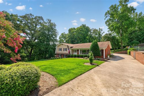 1053 20th Ave Nw, Hickory, NC, 28601-1723 | Card Image
