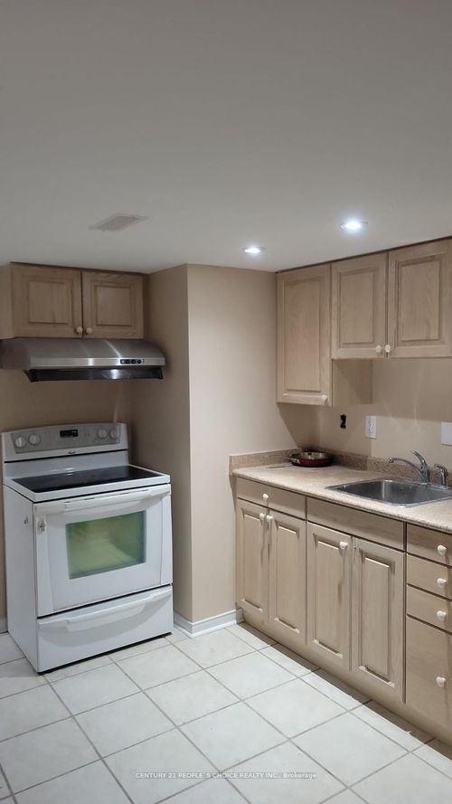 bsmt-5545 Northrise Rd, Mississauga, ON, L5M6E2 | Card Image