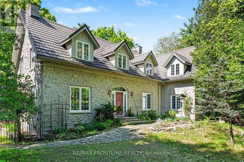 103 Healey Dr, Perth, ON, K7H0H1 | Card Image