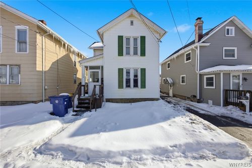 142 Harvey Ave, Lockport, NY, 14094-4906 | Card Image