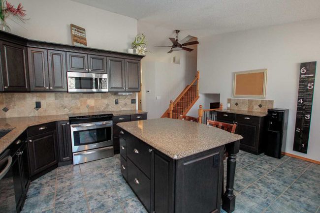 169 Dixon Crescent, Home with 4 bedrooms, 3 bathrooms and 4 parking in Red Deer AB | Image 12