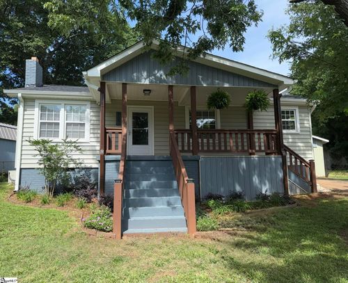107 Irene Cir, Greenville, SC, 29617-7806 | Card Image